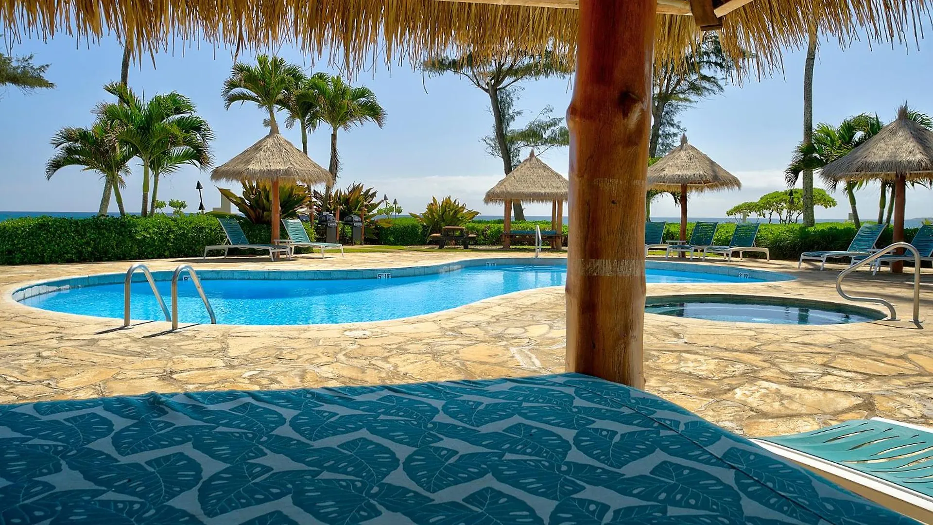Islander On The Beach 309 - Studio Kapa'a
